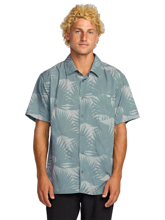 Billabong Men's Surftrek Perf Shirt