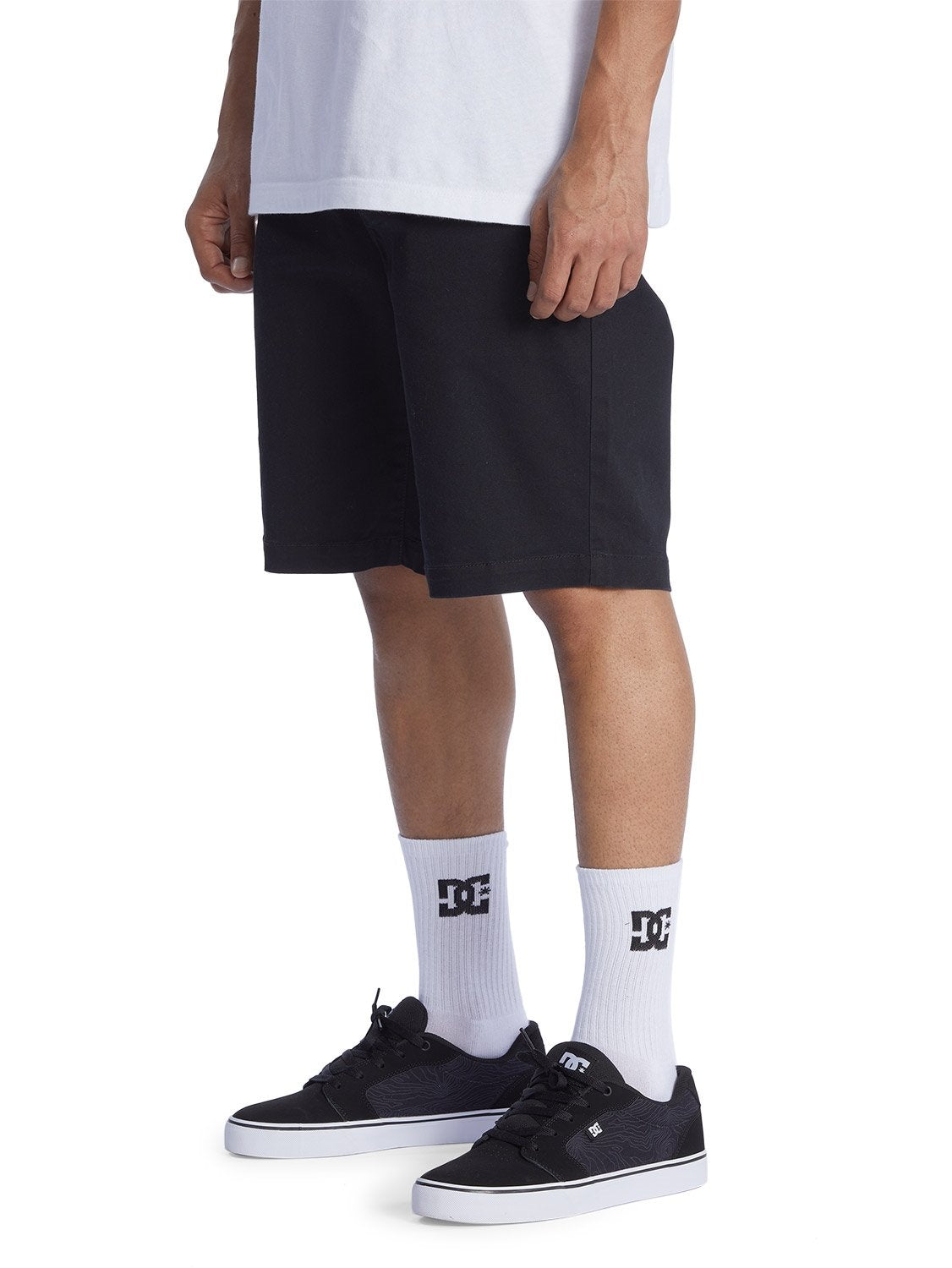 WORKED CHINO RELAXED SHORT - black (KVJ0) | Boardriders