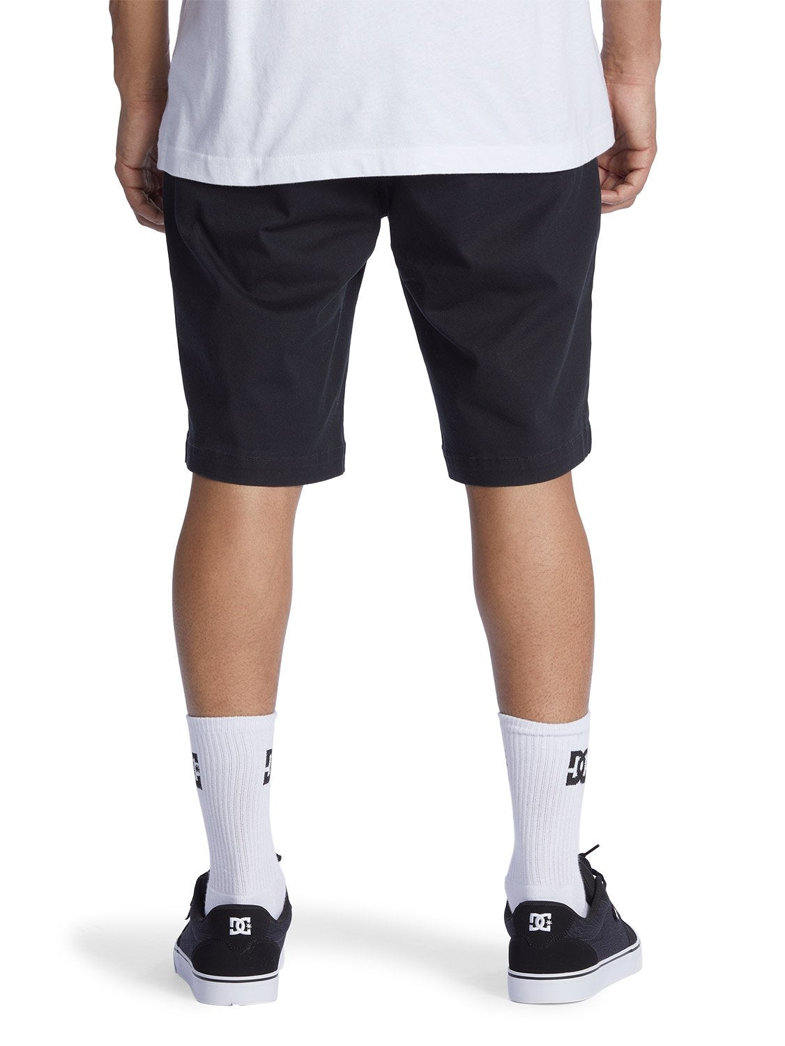 WORKED CHINO RELAXED SHORT - black (KVJ0) | Boardriders