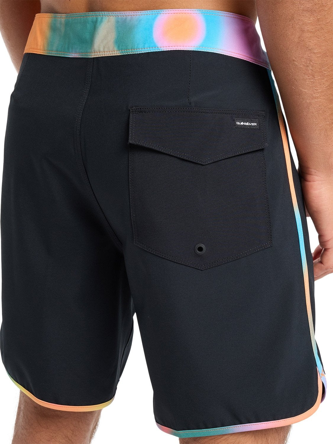 Quiksilver Mens Surfsilk Scallop 18" Boardshort