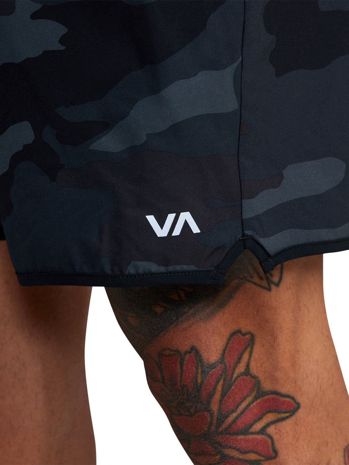 RVCA Men's Yogger Stretch 17" Walkshort