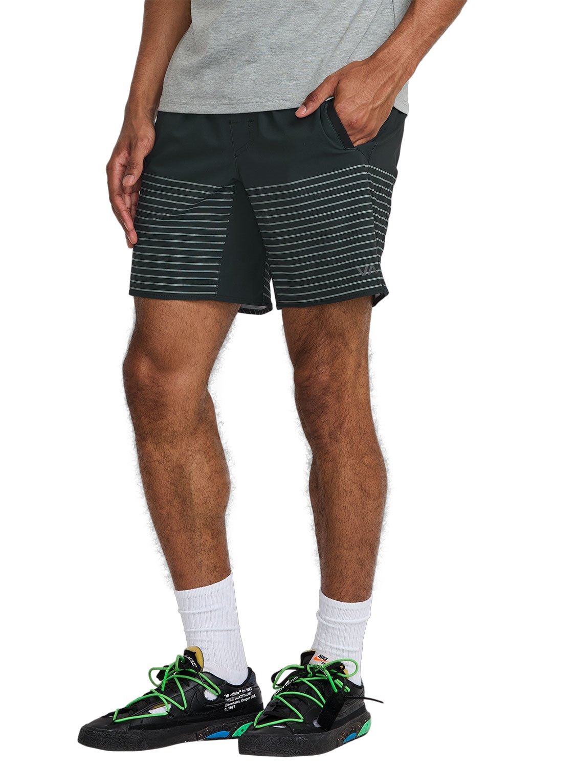 RVCA Men's Yogger Stretch 17" Walkshort