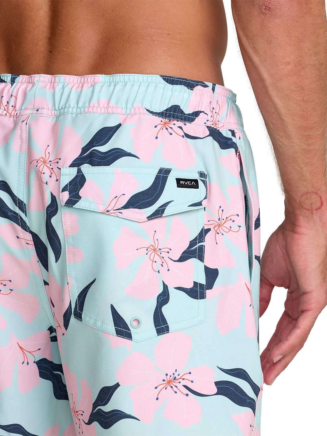 RVCA Men's Resort Elastic 16" Volley