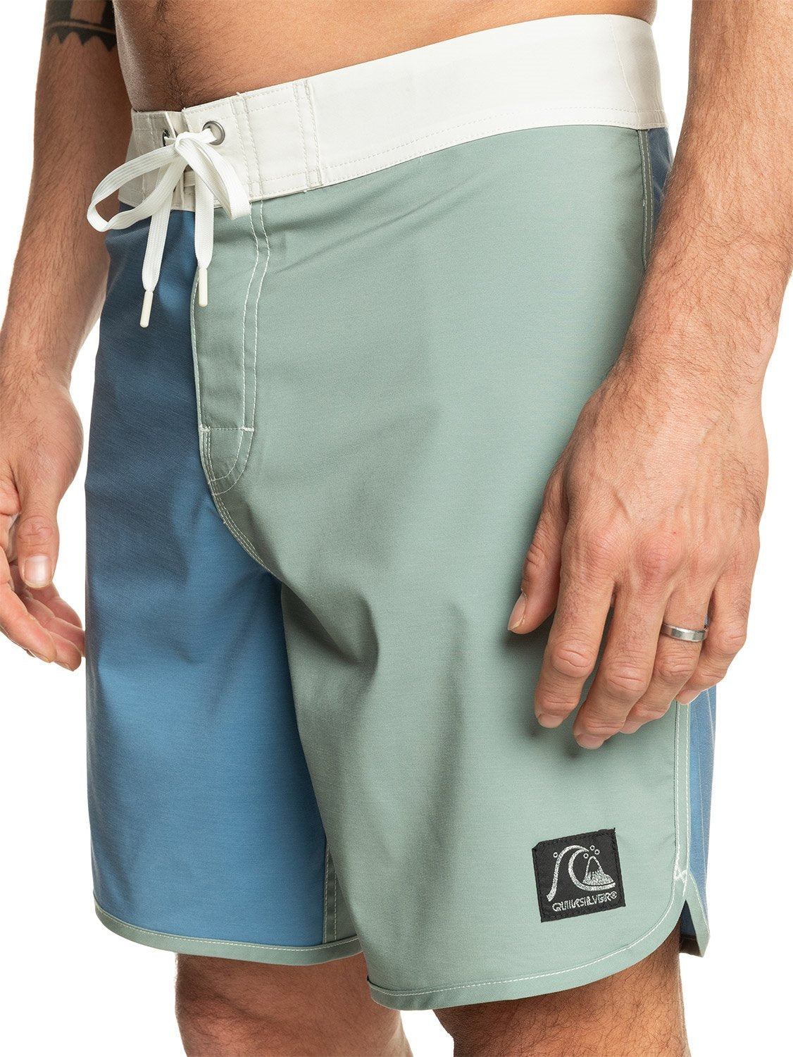 Quiksilver Men's Original Scallop Jester 18" Boardshort