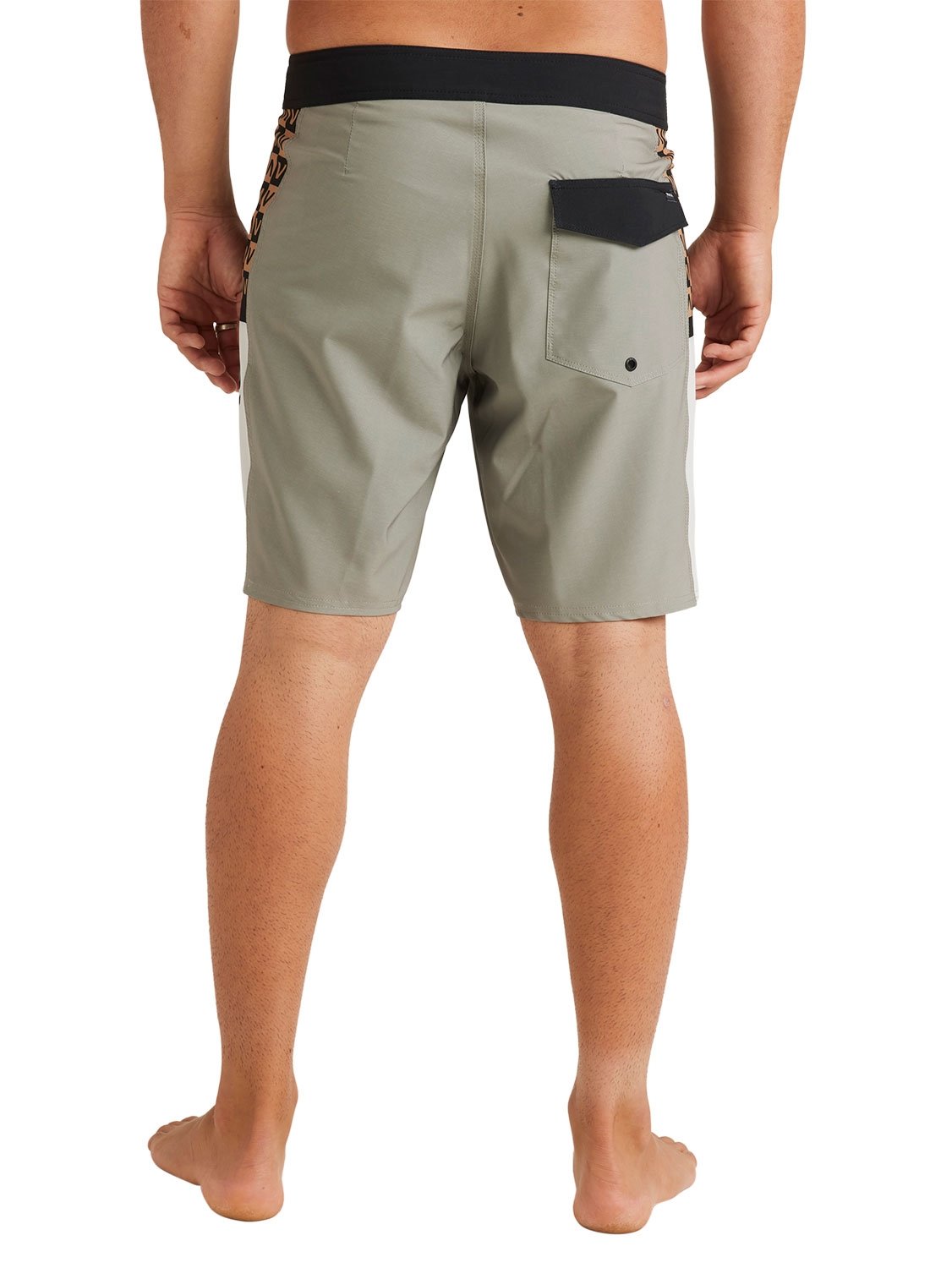 RVCA Men's Apex Trunk 18" Boardshort