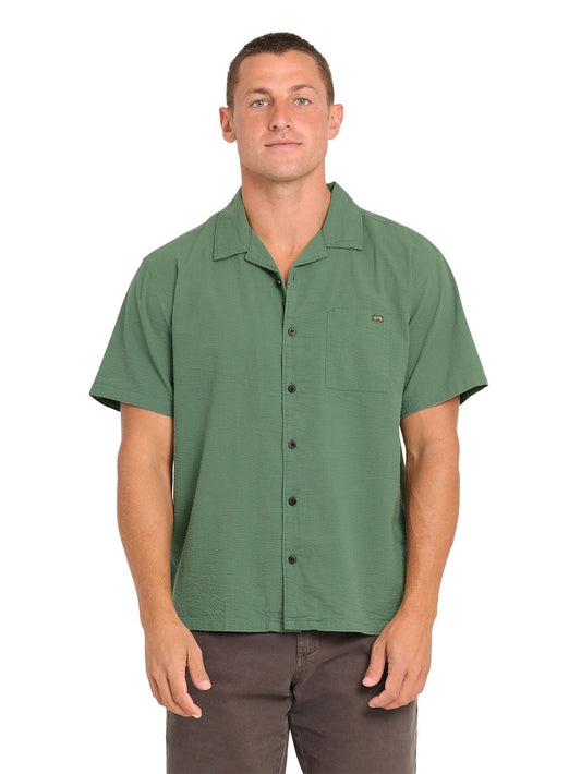 Billabong Men's Victoria Vacay Shirt
