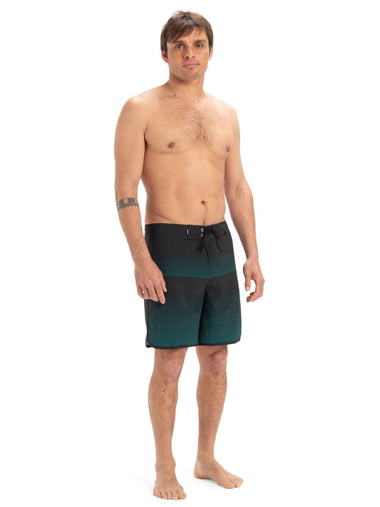 Quiksilver Men's Surfsilk Scallop 18" Boardshort