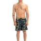 Quiksilver Men's Surfsilk Scallop 18" Boardshort