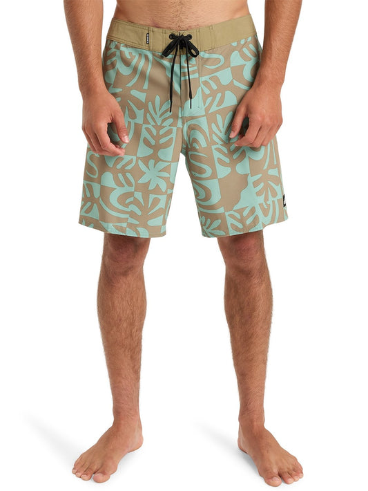 Quksilver Mens Surfsilk Straight Leg 18" Boardshort
