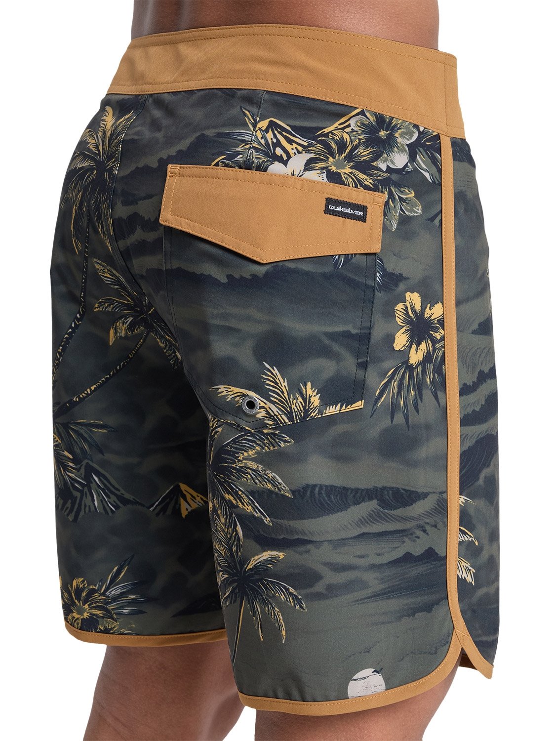 Quiksilver Men's Surfsilk Scallop 18" Boardshort